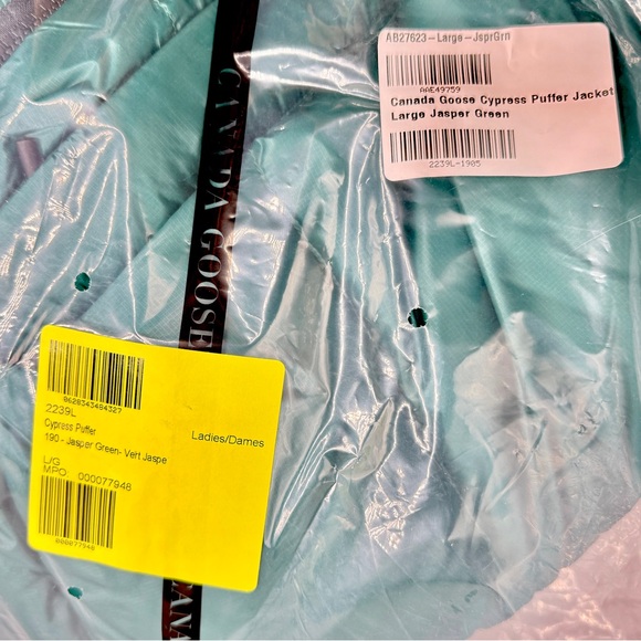 NEW Canada Goose Cypress Puffer Hooded Jasper Green Jacket Sz Large - Picture 11 of 11